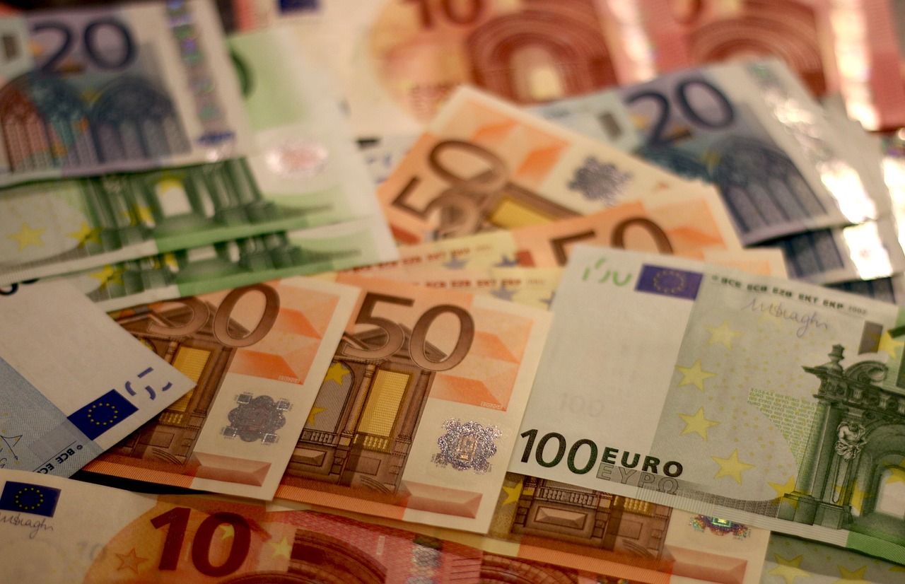 Read more about the article Analisis Harga EUR/USD: Pembeli Euro Serang Rintangan Kenaikan 1,0910 di Tengah Pelemahan Greenback